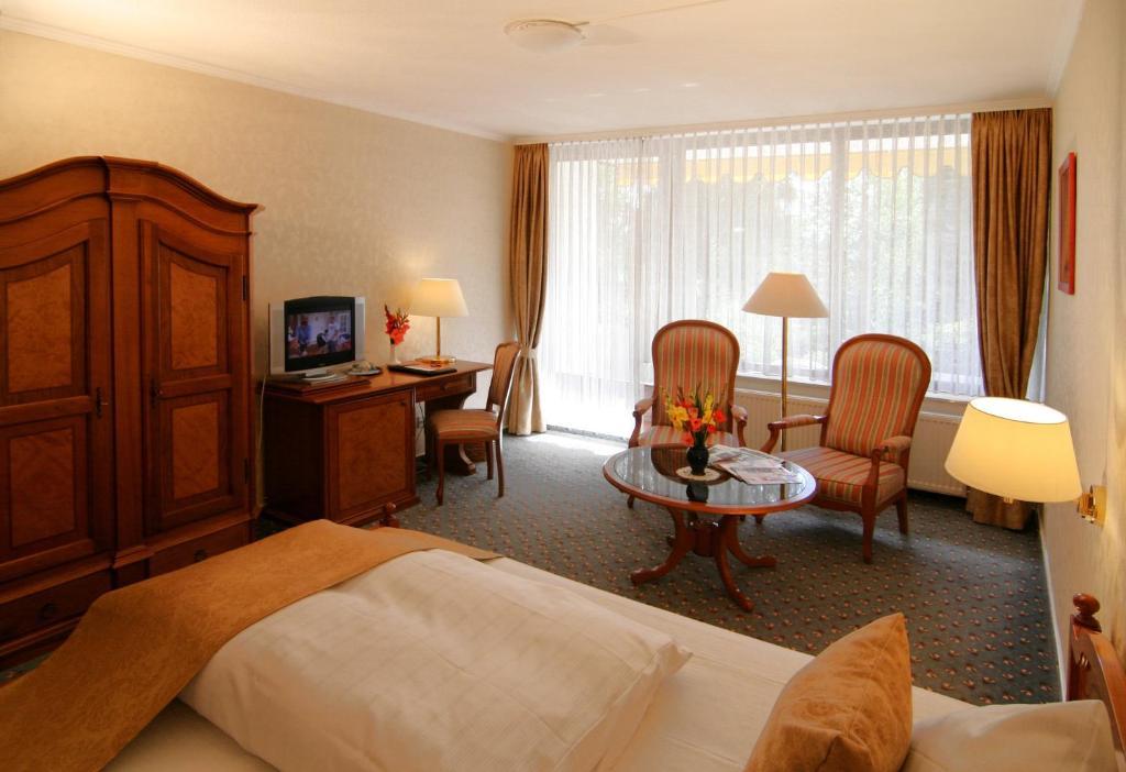 Parkhotel Maasberg Бад-Зобернгайм Номер фото