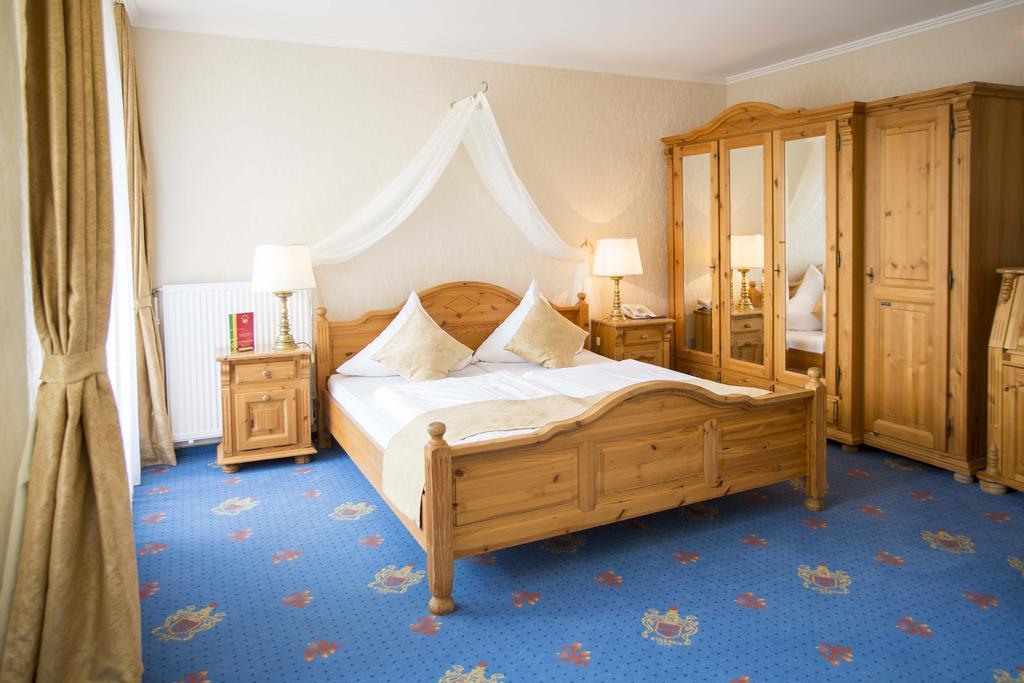 Parkhotel Maasberg Бад-Зобернгайм Номер фото